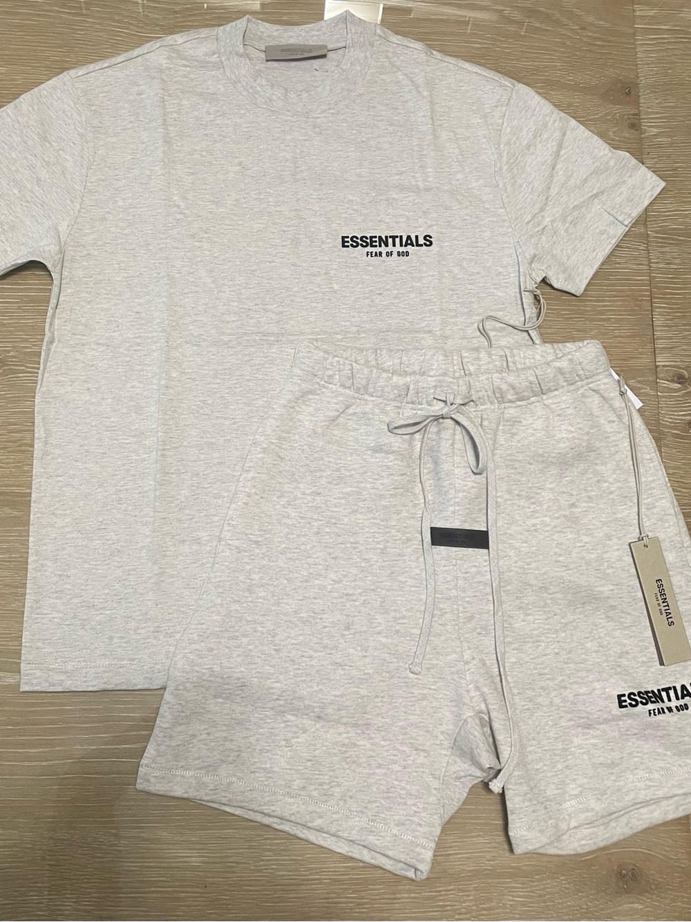 Essentials Light Oatmela Crew Tee with Shorts
